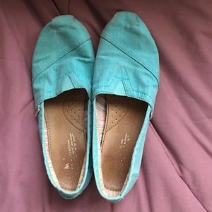 Blue TOMS