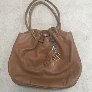 MK tote