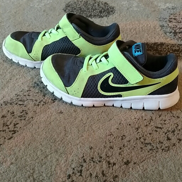 Youth boys Nike sneakers