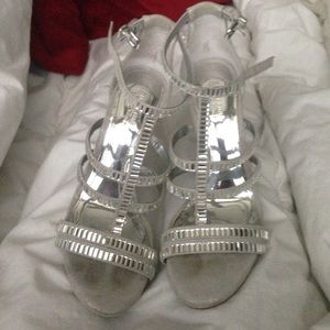 Gianni Bini Platinum Collection Heels