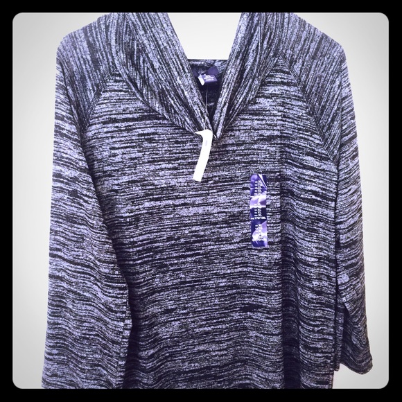 Gap long sleeve shirt
