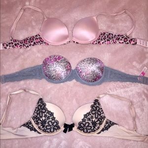 SOLD ⚠️⚠️ Sexy & cute Victoria Secret bras