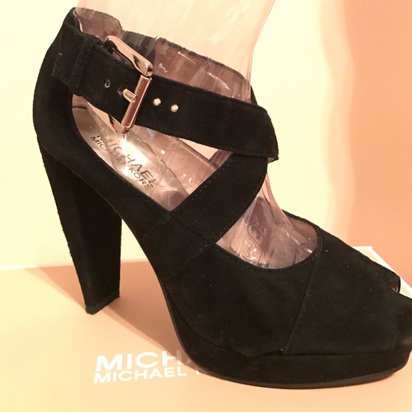 Black cross suede Michael Kors Heels.