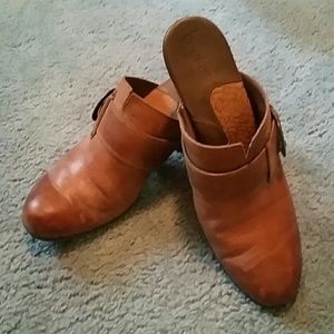 Born tan clogs with 3 inch heel