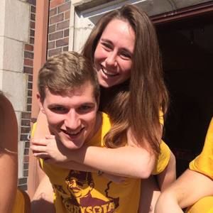 Meet your Posher, Kayli