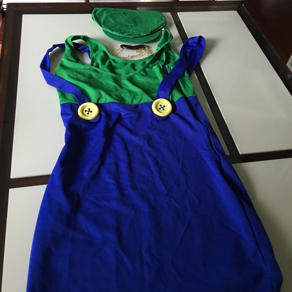Luigi Costume