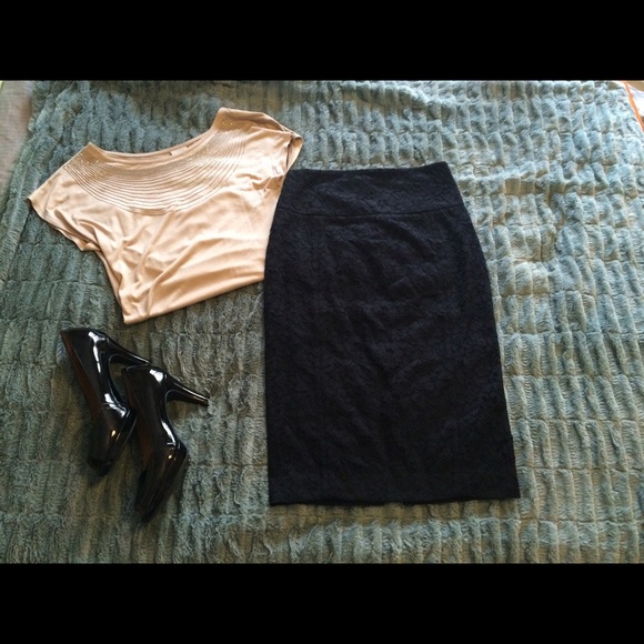 Express high  waisted black lace pencil skirt.