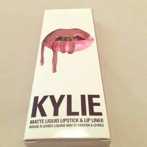 Kylie Lip Kit Maliboo