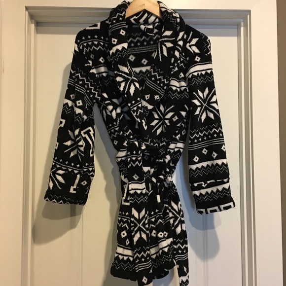 ☃️Victoria's Secret PINK Snowflake Robe❄️