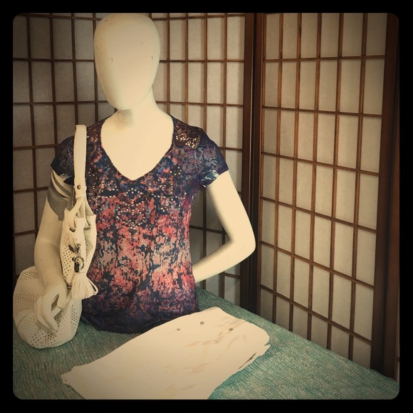 NWOT Daisy Fuentes, Ombré, sheer, tattoo t- shirt