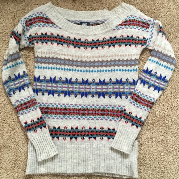 American Eagle sweater