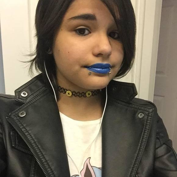 Meet your Posher, Alex - Picture 1 of 1