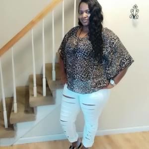 Meet your Posher, Yvette