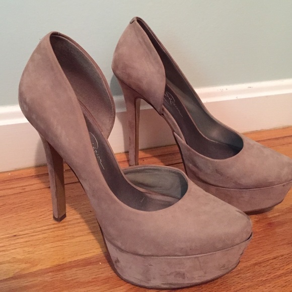 jessica simpson taupe heels