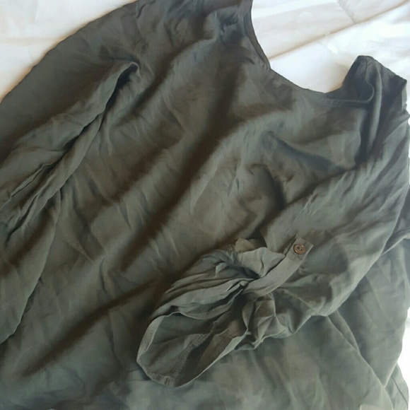 Long sleeve, Back out blouse