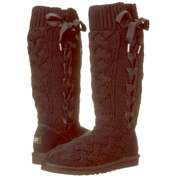 🎉🎉🎉HOST PICK 🎉🎉🎉 new black UGG Mahalya boots