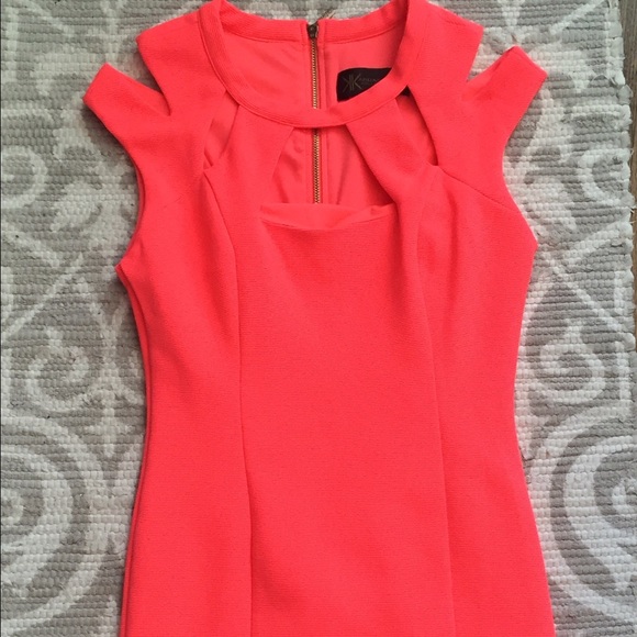 Salmon Bright tight fitted dress