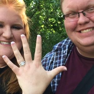 Meet your Posher, Leslie