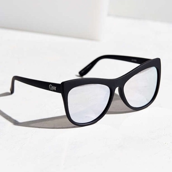 πHPπ NWT Quay Joyride Sunglasses in Black/Silver - Picture 4 of 5
