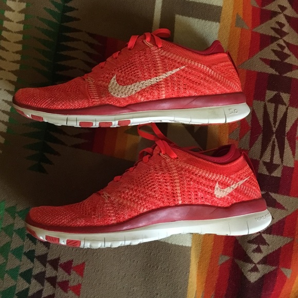 Women's size 7 Nike Free 5.0
