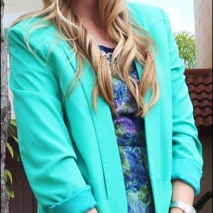 Ovi Jackets & Coats - Green Blazer With Pockets Ovi Jackets & Coats - Green Blazer With Pockets