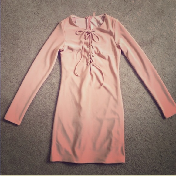 Blush Lace Up Long Sleeve Bodycon Dress!! 👗💞