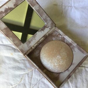 Urban Decay Naked Highlighter
