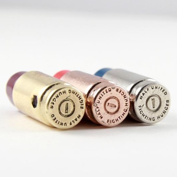 Exclusive Bullet Necklace - Picture 3 of 3