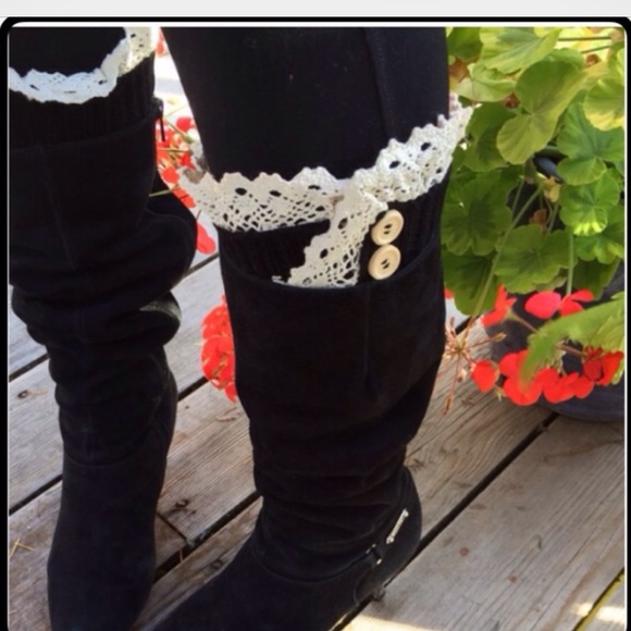 Adorable boot toppers - Picture 2 of 3