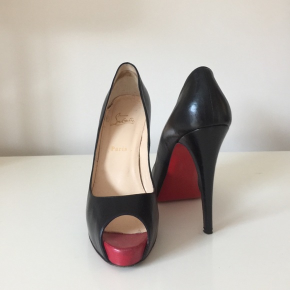 Open toed heel