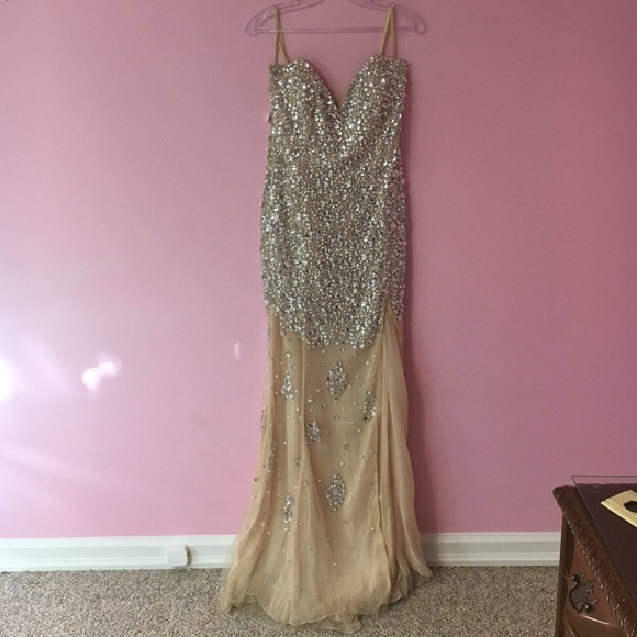 Prom Dress - Picture 1 of 4