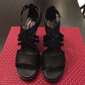Kork-Ease black wedge sandal - size 9