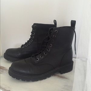 Doc Martin Look alikes