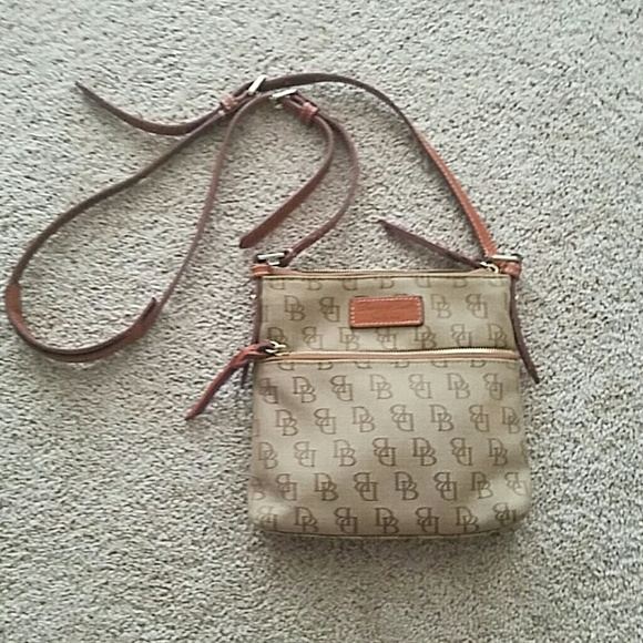 Dooney & Bourke tan crossbody