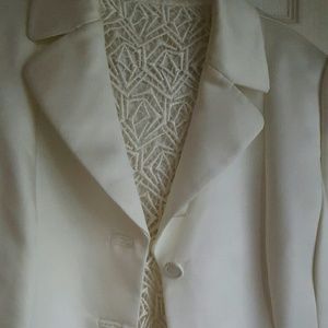 Tahari 2pc ivory suit