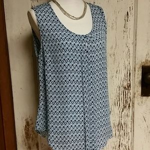 Pretty sleeveless top