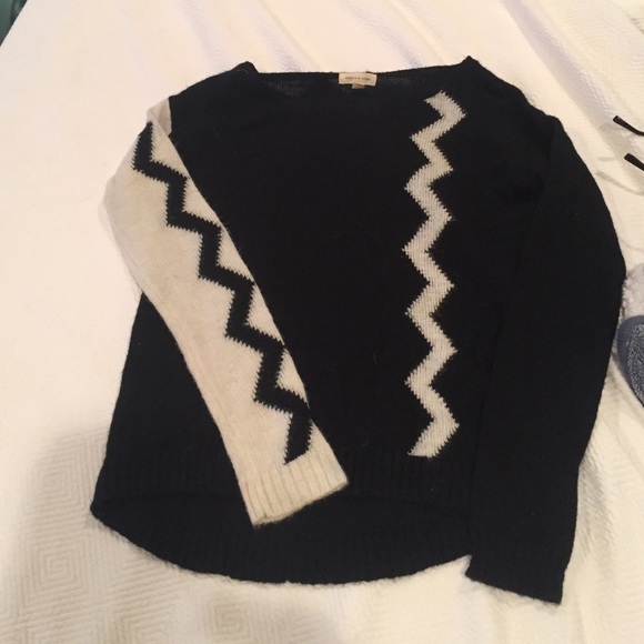 Black and white pullover sweater