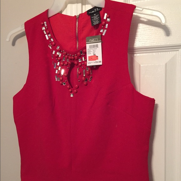 😍25% off 2+😍Red rue21 blouse size medium