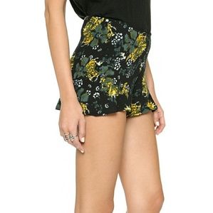 Free People NWT Fiona Flutter Shorts