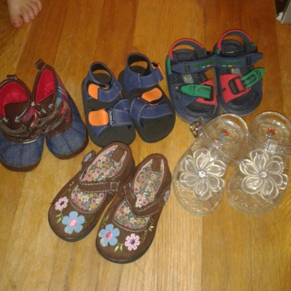 5 PAIR BABY SHOES