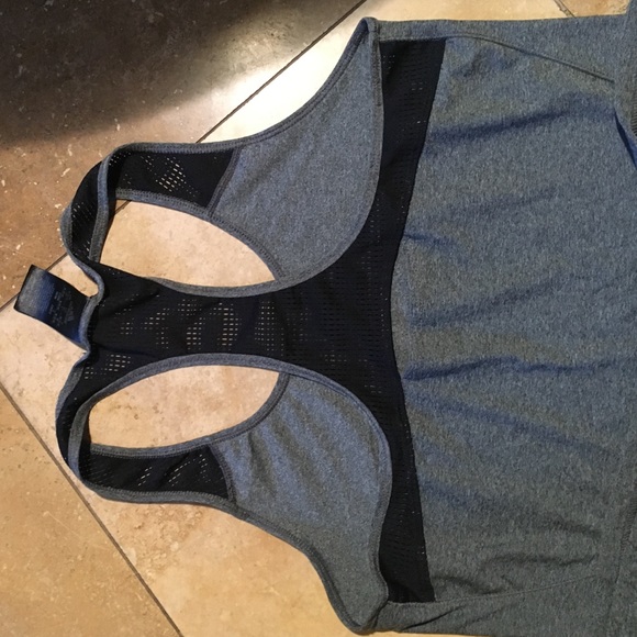 Work out tank - Picture 3 of 4