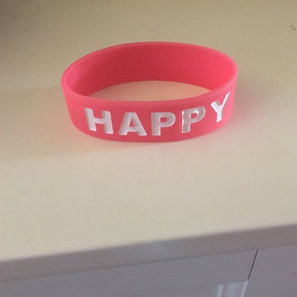 Cute everyday wristbands with words on them! - Picture 1 of 4
