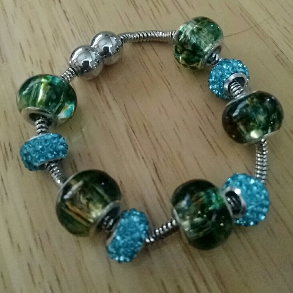 Bracelet