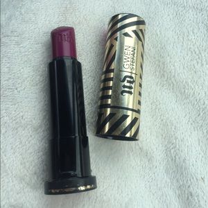 URBAN DECAY lipstick