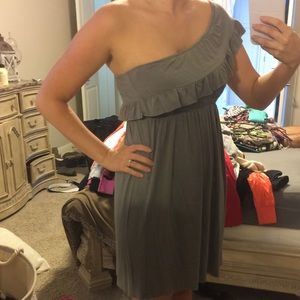 One shoulder grey dress