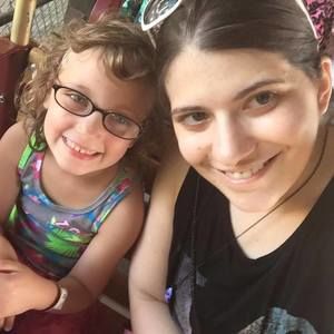 Meet your Posher, Danielle