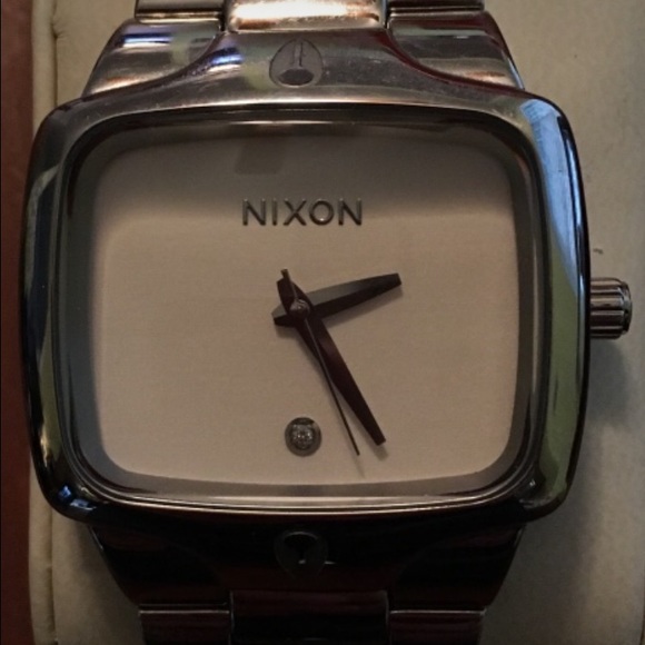 Nixon player - Picture 2 of 2