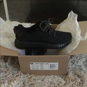 CLEANING OUT MY CLOSET!!