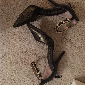 Sam & Libby ankle chain heels