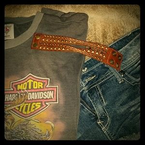 SOA Double Criss-Cross Leather Cuff